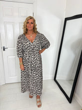Load image into Gallery viewer, LUNA Brown/Black Leopard Cheesecloth Midi Dress
