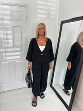 Load image into Gallery viewer, PEARL Black Linen Mix Barrel Leg Co Ord
