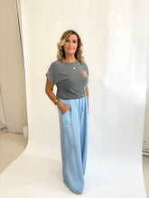 Load image into Gallery viewer, UMA Washed Grey/Dolcevita Print T-shirt
