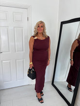 Load image into Gallery viewer, FLEUR Burgandy Ruched Sleeveless Dress
