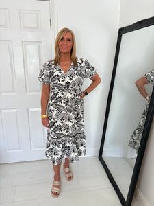 SERENA Black/White Leaf Print Midi Dress