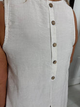 Load image into Gallery viewer, BELLA Fawn Button Back Detail Vest
