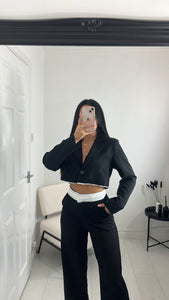 The ‘CARLY’ Black Cropped Blazer Co Ord