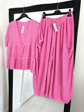 Load image into Gallery viewer, TIFFANY Bubblegum Pink Linen Mix Barrel Leg Co Ord
