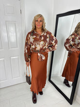Load image into Gallery viewer, BLAIR Rust Autumn Print Blouse
