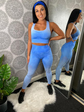 Load image into Gallery viewer, PAISLEY Blue Ombre Seamless Fitness Set
